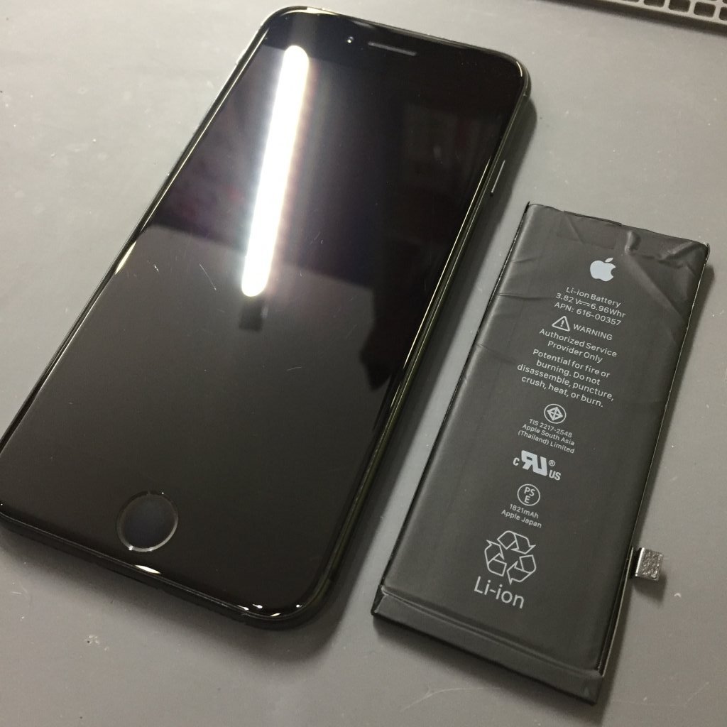 iPhone8 バッテリー交換