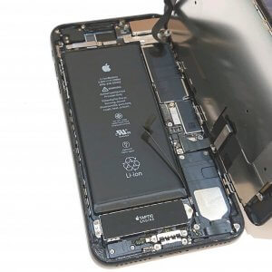 iPhone7Prus バッテリー交換