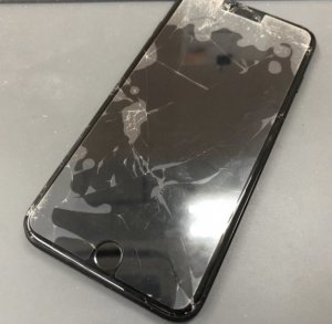 iPhone7Plus  黒　落下による画面破損　液晶不良