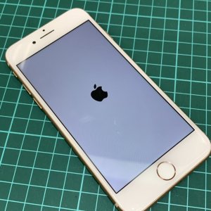 iPhone8 リンゴループ