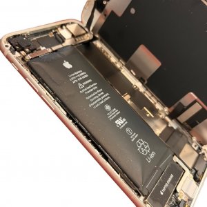 iPhone8 バッテリー交換