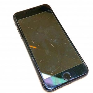 iPhone8 フロントパネル交換