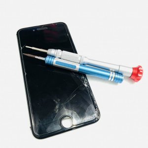 iPhone SE2 液晶交換