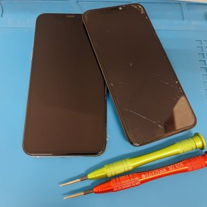 iPhoneXS 液晶交換修理