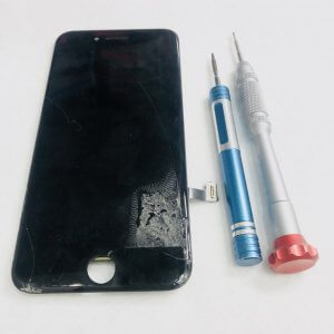 iPhone 8 液晶交換