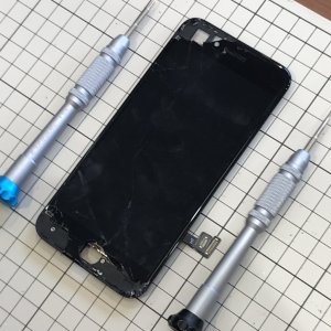 iPhone8 （アイフォン8）画面交換