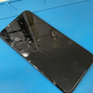 iPhoneXS 液晶交換修理