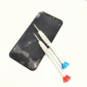 iPhone11 液晶交換