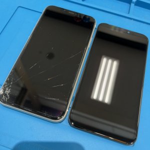 iPhone11 フロントパネル交換