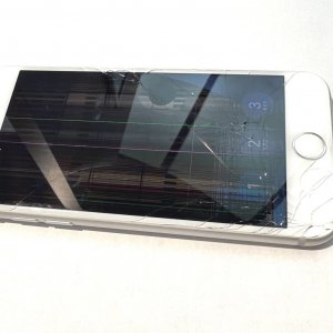 iPhone8　液晶交換