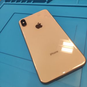 iPhoneXSmax アウトカメラ修理