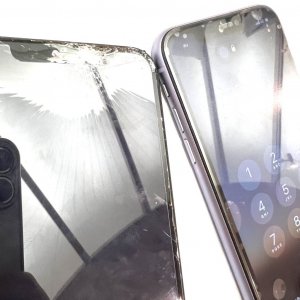 iPhone11　液晶交換　近接センサー交換