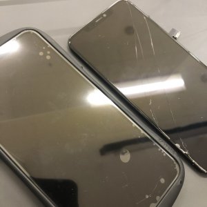 iPhone11Promax フロントパネル交換