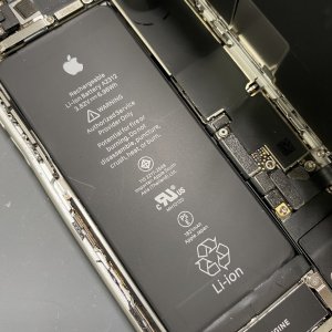 iPhone8 バッテリー交換