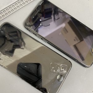 iPhone8 フロントパネル交換