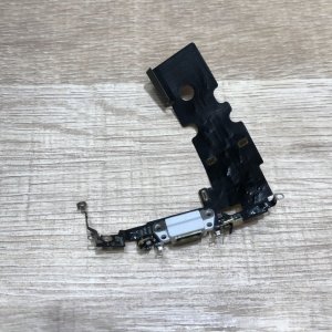 iPhone8 ライトニング交換