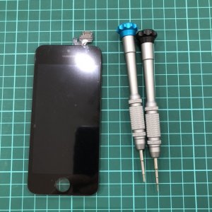 iPhone8 フロントパネル 交換修理