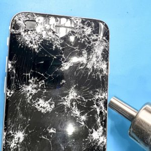 iPhone 8 液晶交換