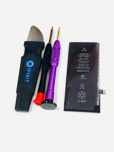 iPhoneSE2 バッテリー交換 充電減り早い 何度も充電