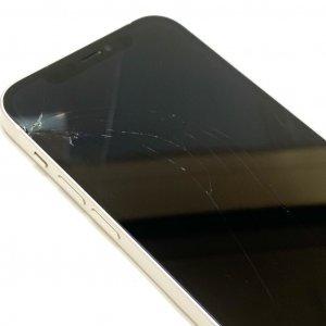 iPhone12 パネル交換
