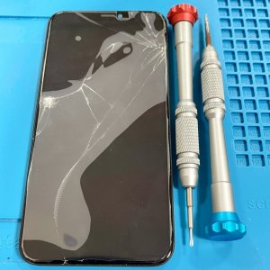 iPhone11Pro パネル交換