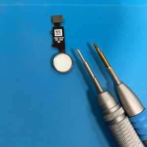 iPhone8 ホームボタン交換