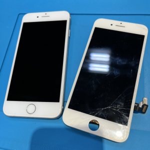 iPhone8(アイフォン8) フロントパネル交換