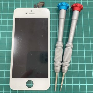 iPhone5 フロントパネル交換