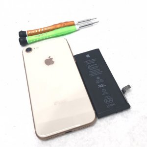 iPhone8 バッテリー交換