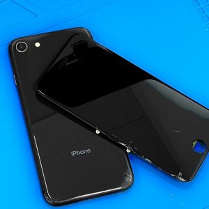 iPhone8 液晶交換修理
