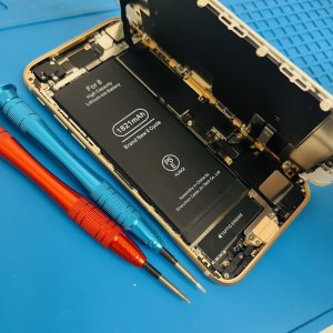 iPhone8 バッテリー交換修理