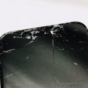 iPhoneSE2 フロントパネル交換