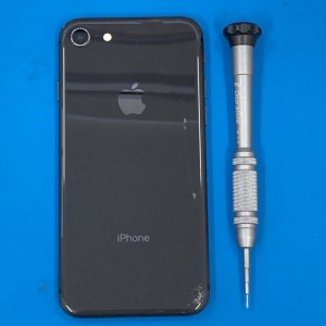 iPhone8 アウトカメラ交換修理