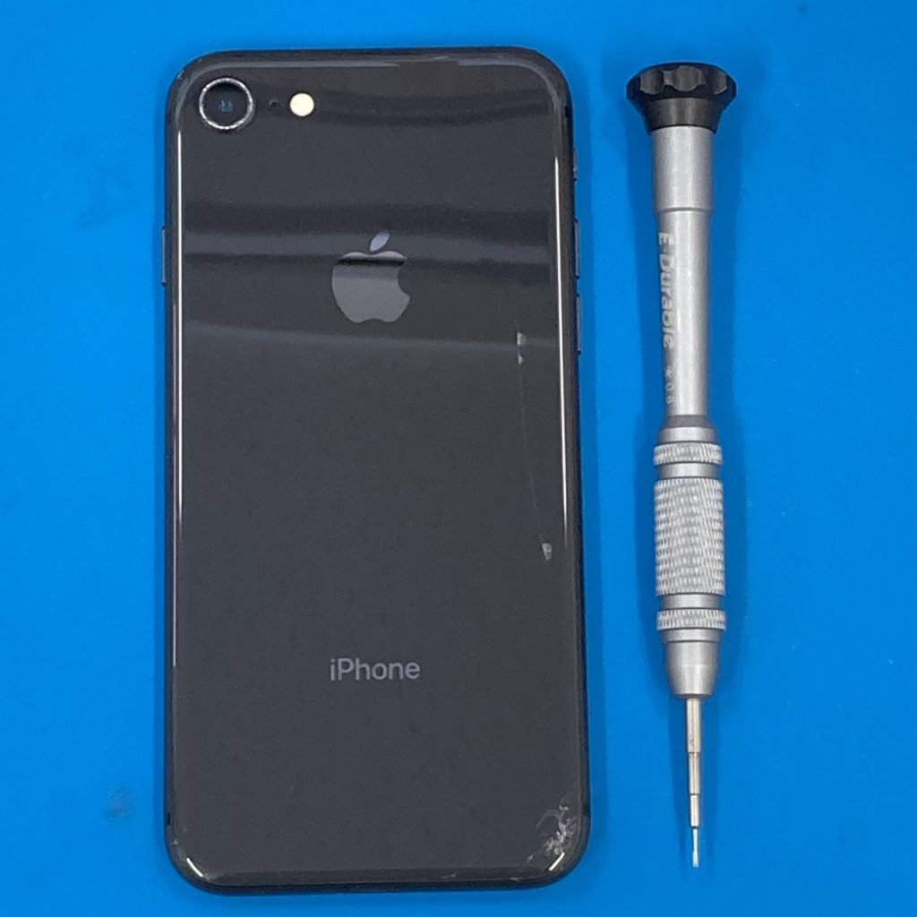 iPhone8 アウトカメラ交換修理