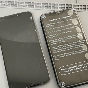 iPhoneXR フロントパネル交換