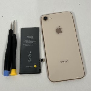 iPhone8 バッテリー交換