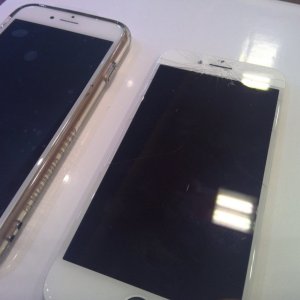 iPhone8パネル交換