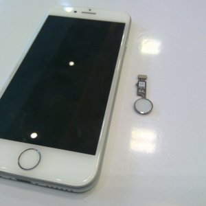 iPhone8ホームボタン交換