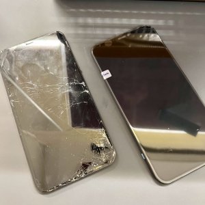 iPhoneXR パネル交換