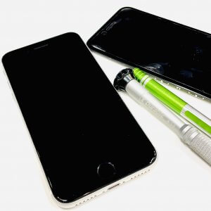 iPhoneSE2 液晶交換修理