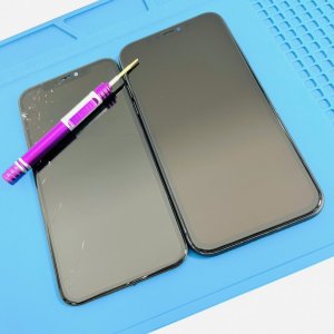 iPhone11 フロントパネル交換修理