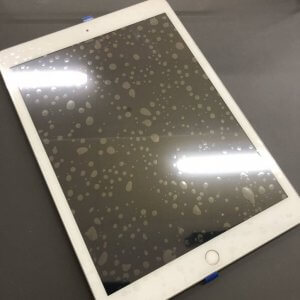 iPad 第8世代 フロントパネル交換