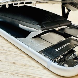 iPhone8 バッテリー交換