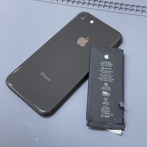 iPhone8 バッテリー交換