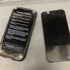 iPhoneXS パネル交換