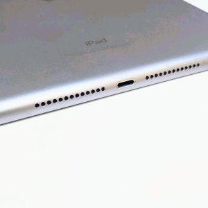 iPad5 ライトニング修理