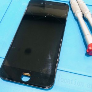 iPhoneSE2 (アイフォンSE2)　液晶交換