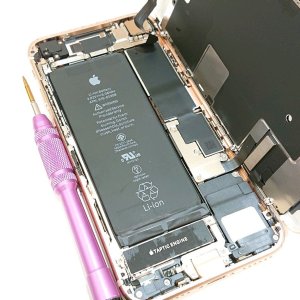 iPhone8 バッテリー交換