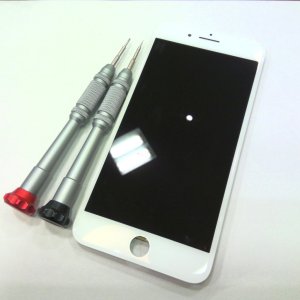 iPhone8Plus フロントパネル交換