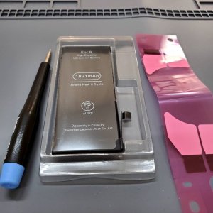 iPhone８　バッテリー交換